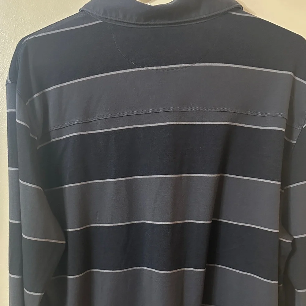 Banana Republic Men's Black and Gray Striped Shirt